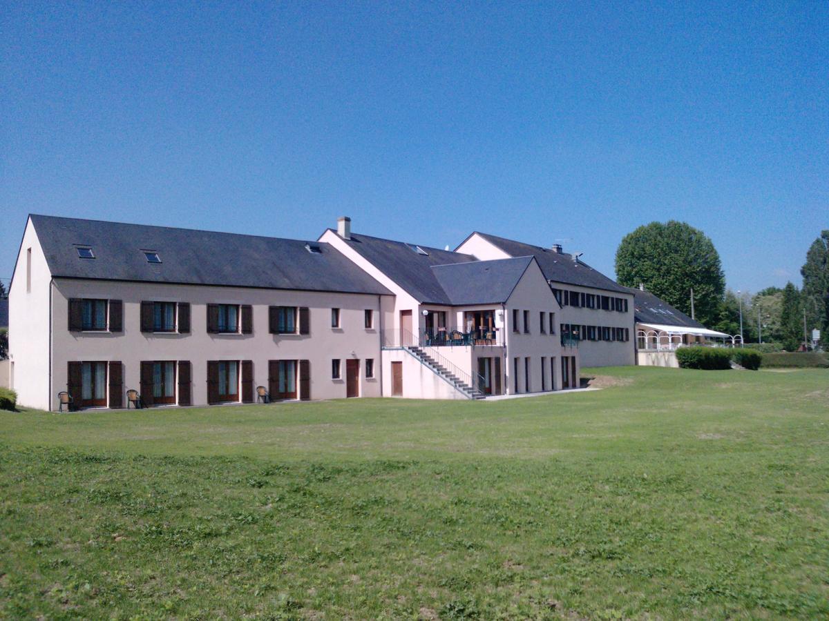 Logis Hotel Restaurant De L'Abbaye Ferrieres-en-Gatinais Esterno foto